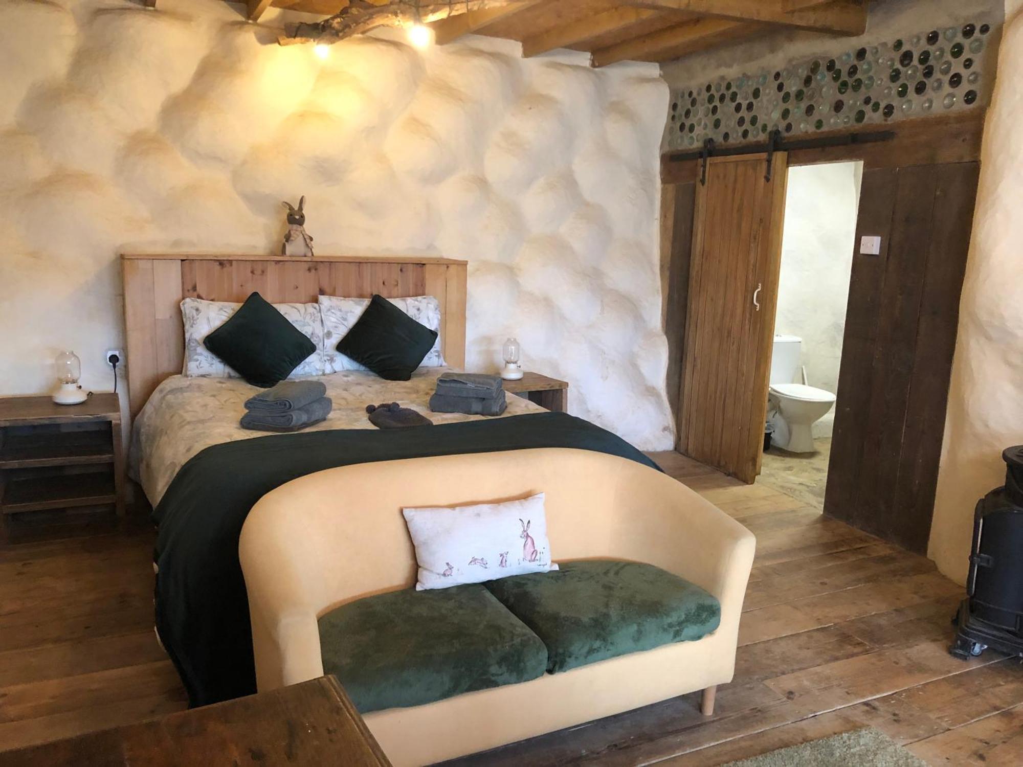 Rabbits 1Or 2 Bedroom Hobbit Style Hillset Earthen Dartmoor Eco Home South Brent Dış mekan fotoğraf